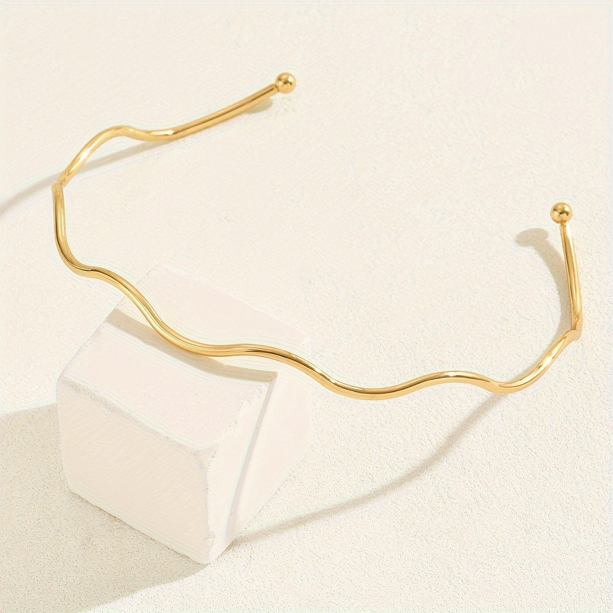 Minimalist Wave Collar For Men And Women